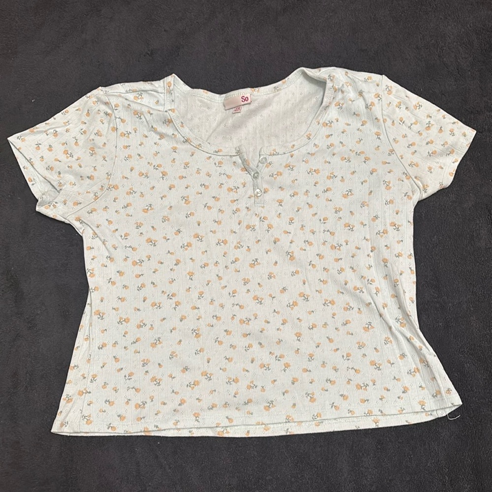 SO flower light blue shirt